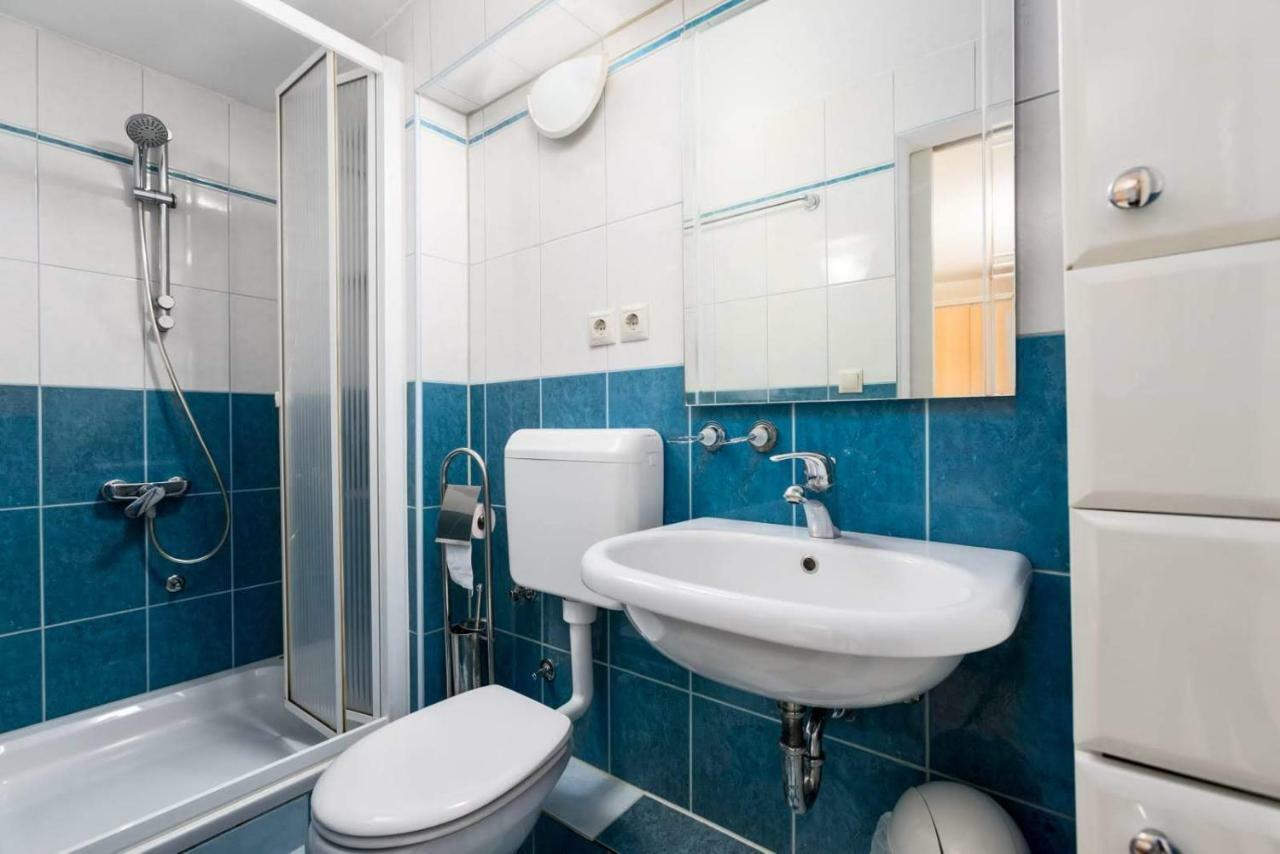 Apartmani Vinko Tribunj-Sovlje Tribalj Exteriör bild